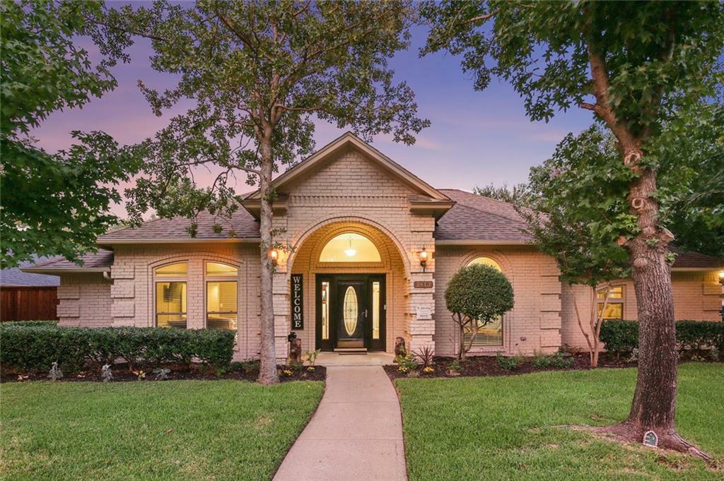 Property Photo: 1413 Sweetgum Circle TX 76248