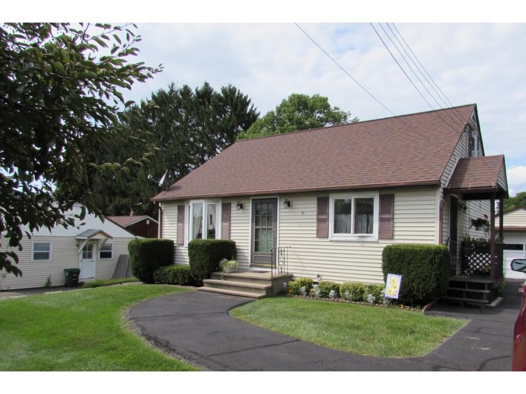 Property Photo:  9 Peer Street  NY 13901 