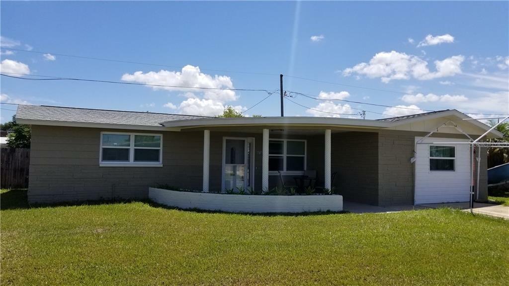 Property Photo: 2112 Maureen Drive FL 34690