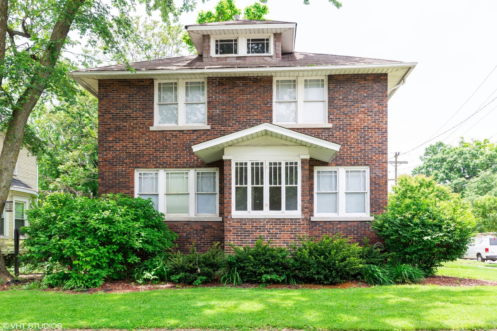 Property Photo:  210 Clement Street  IL 60435 
