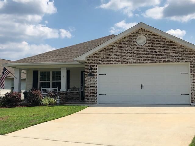 Property Photo:  5093 Teresa Drive  FL 32583 