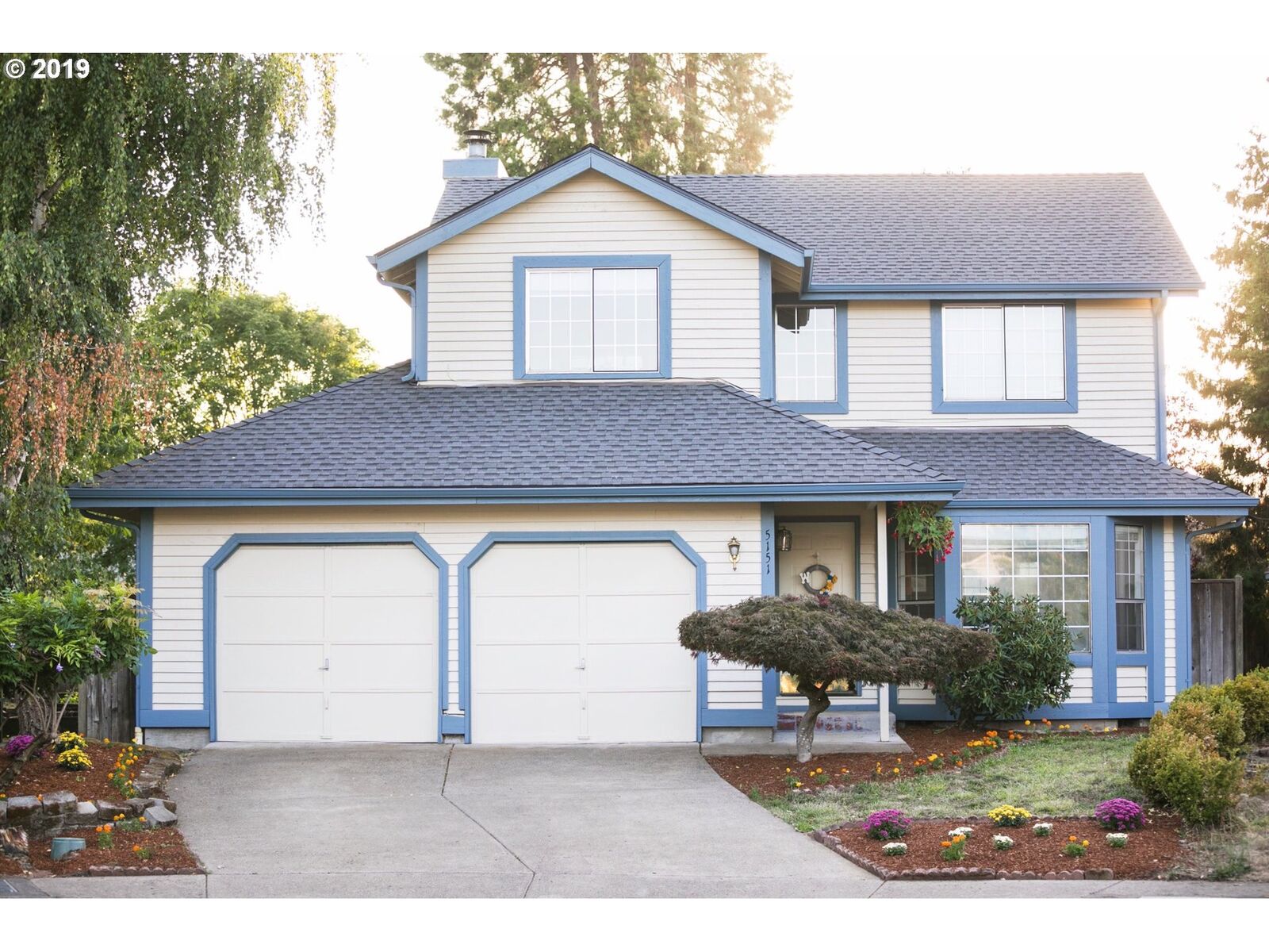 Property Photo:  5151 Barger Dr  OR 97402 