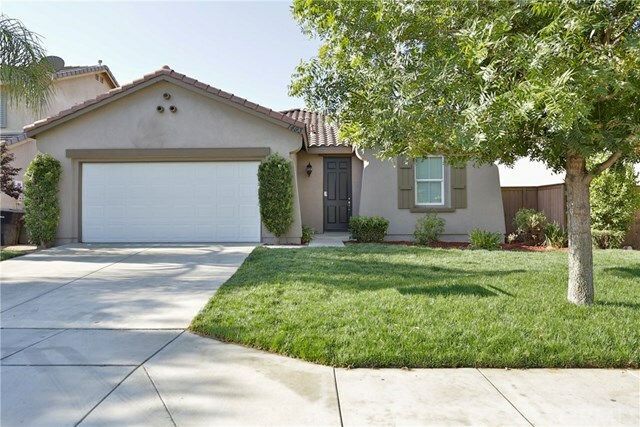 Property Photo:  1493 Marigold Drive  CA 92571 