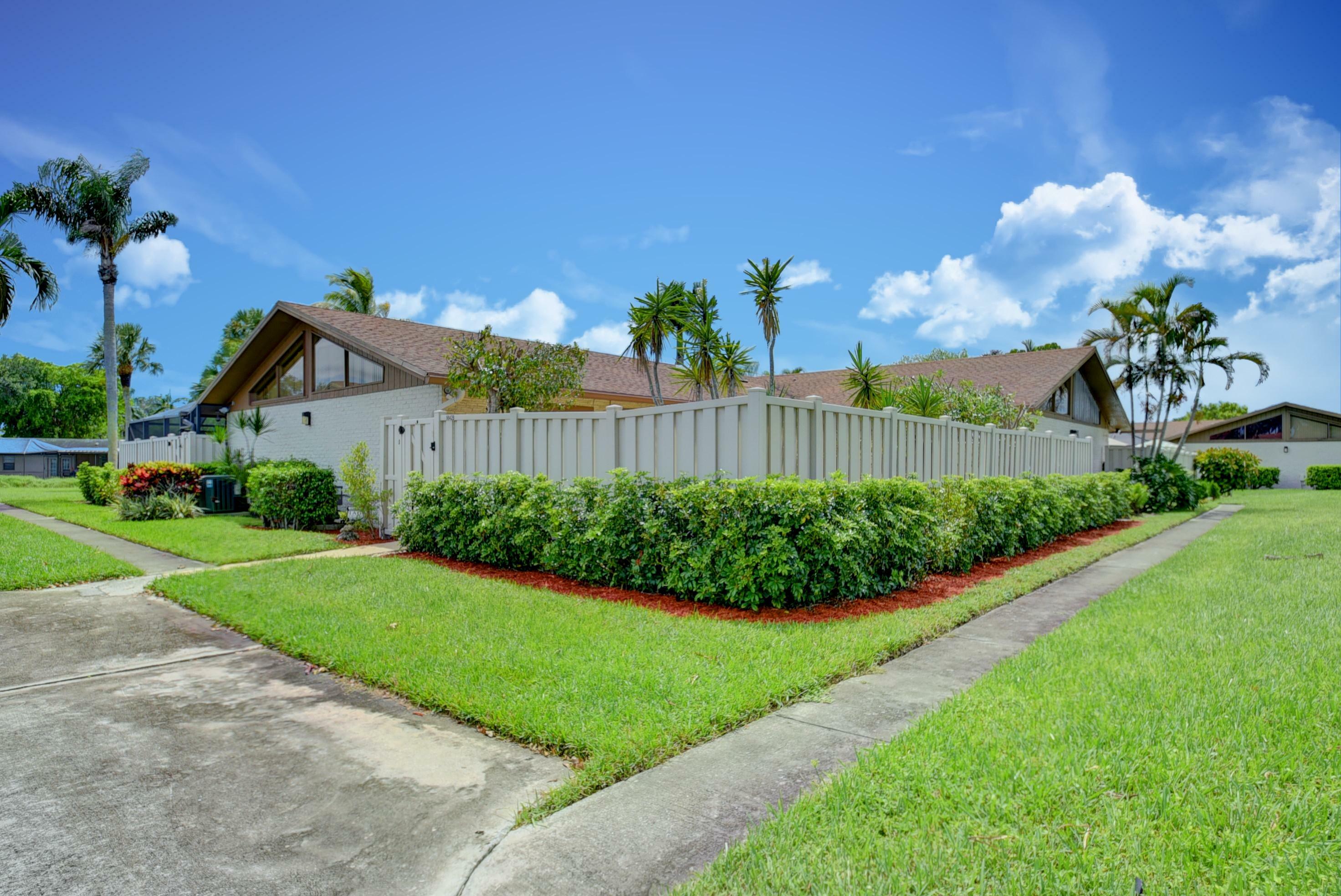 Property Photo:  9842 Boca Gardens Trail B  FL 33496 