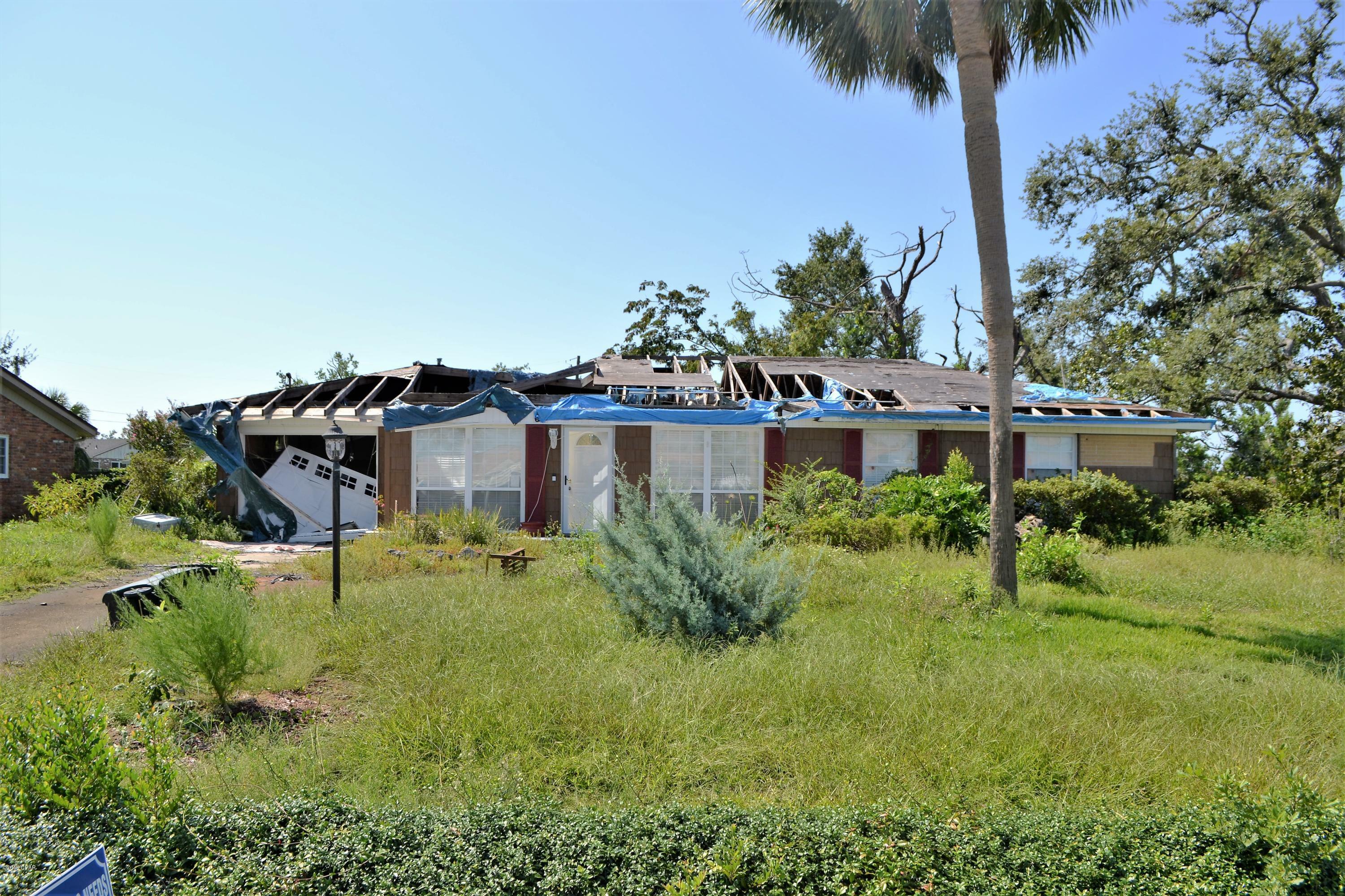 Property Photo:  1021 Oxford Road  FL 32405 