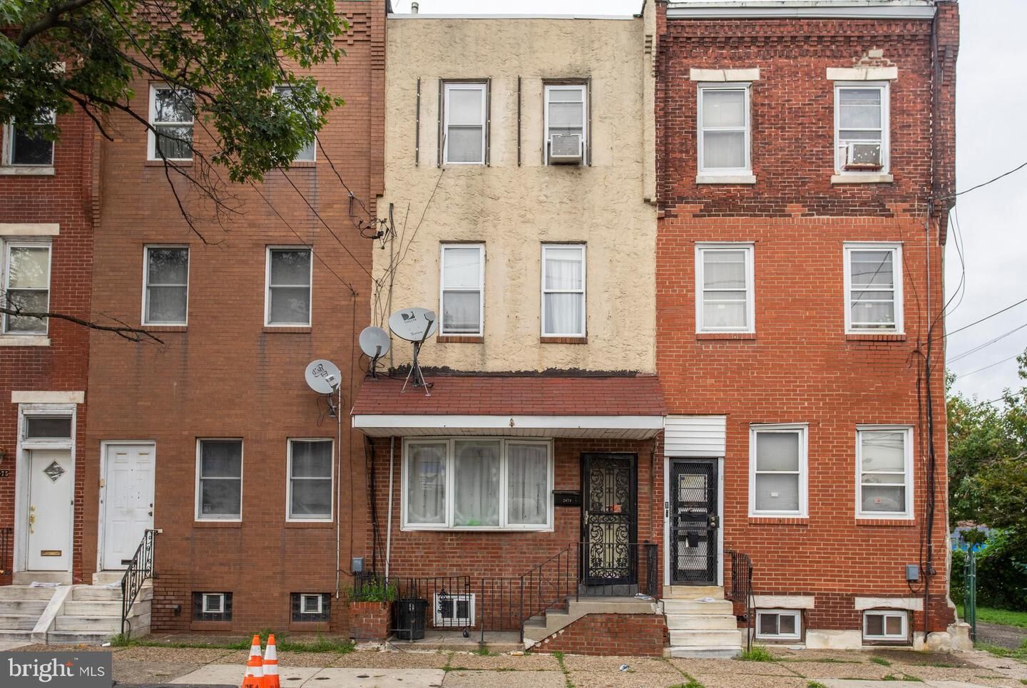 Property Photo: 2079 E Tioga Street PA 19134