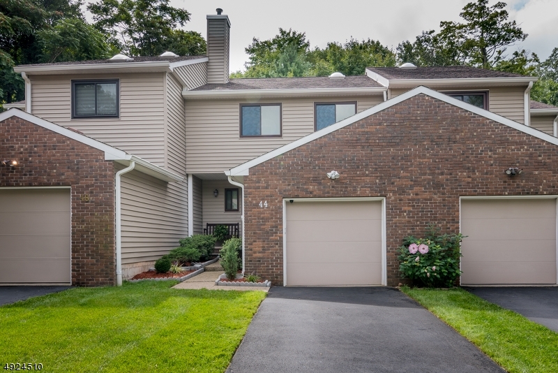 Property Photo: 44 Littlewood Ct 44 NJ 07470