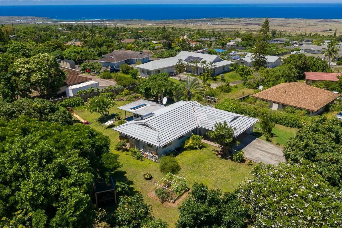 Property Photo: 73-1312 Hiolani St HI 96740
