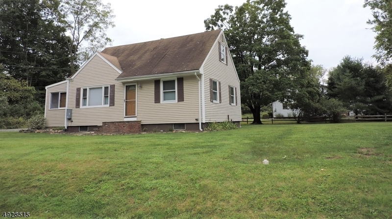 Property Photo:  163 Bartley Rd  NJ 07853 