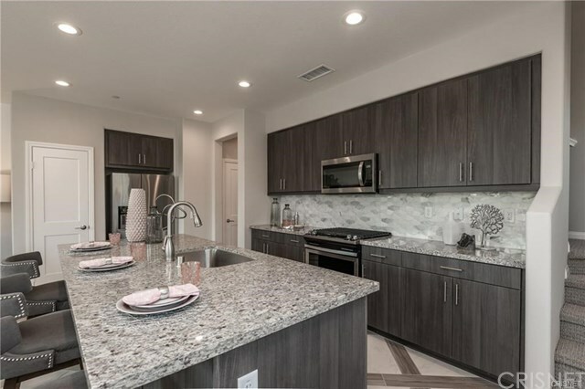 Property Photo:  277 Morro Way 1  CA 93065 