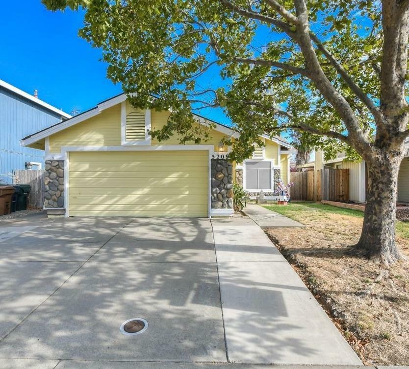 Property Photo:  5209 Laguna Crest Way  CA 95758 