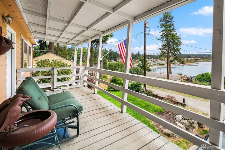 Property Photo: 7520 45th Dr NW WA 98271