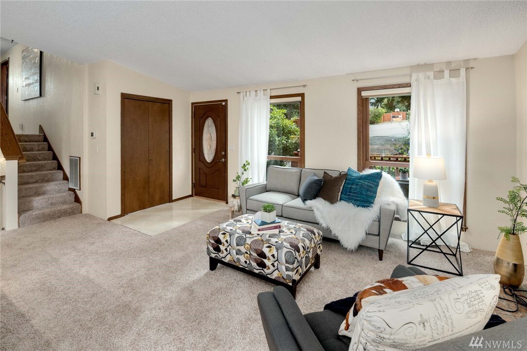 Property Photo: 2048 Tamsen Court NW WA 98370