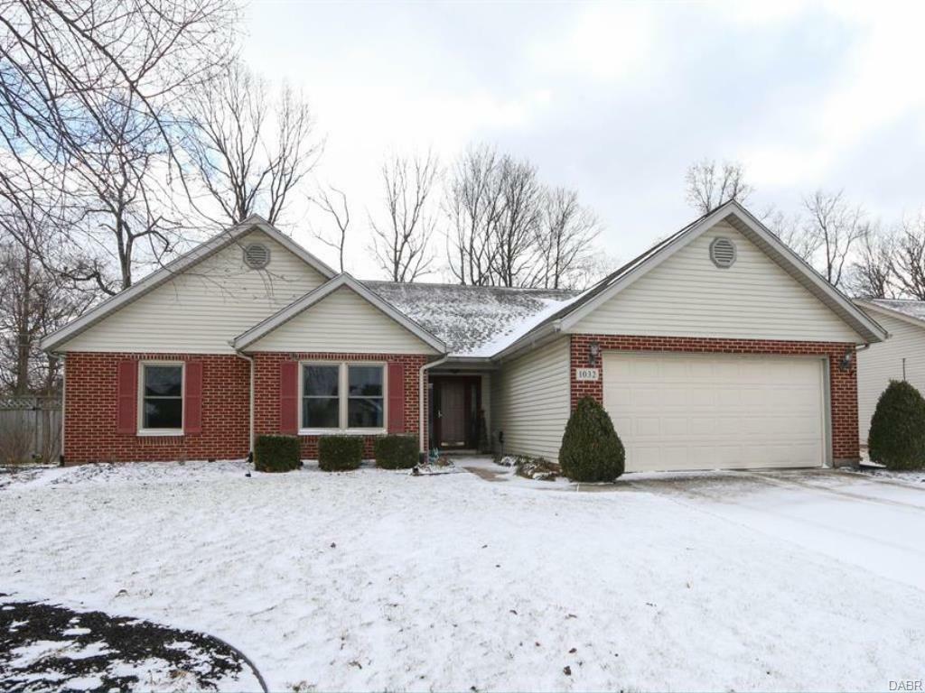 Property Photo:  1032 Windsor Crossing  OH 45371 