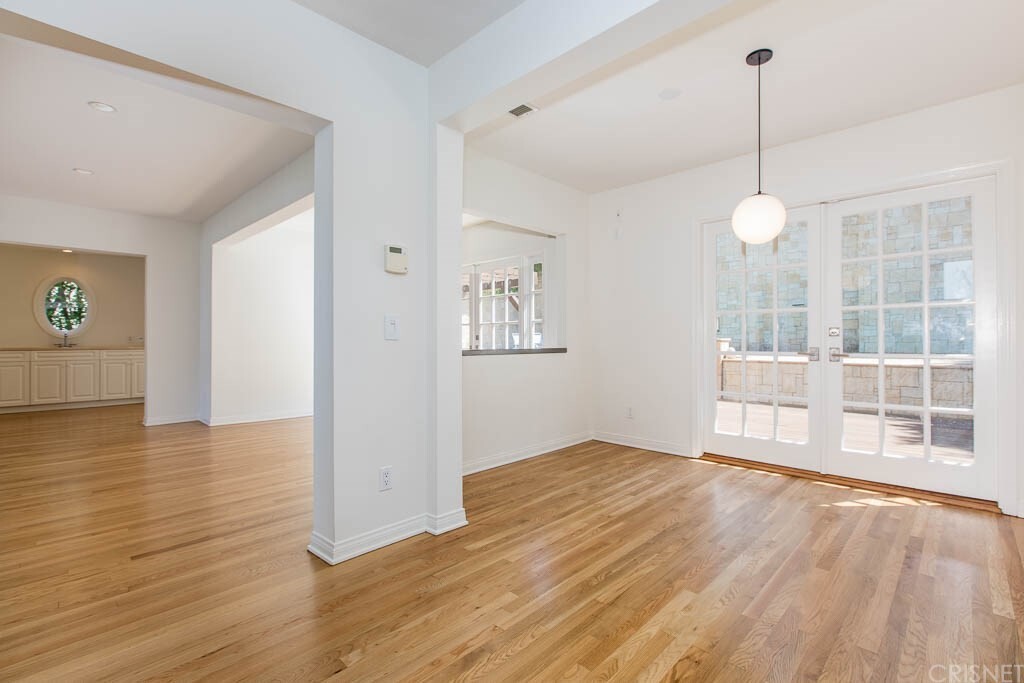 Property Photo: 1442 Belfast Drive CA 90069