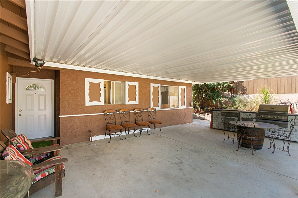 Property Photo:  914 Wellpott Place  CA 92084 