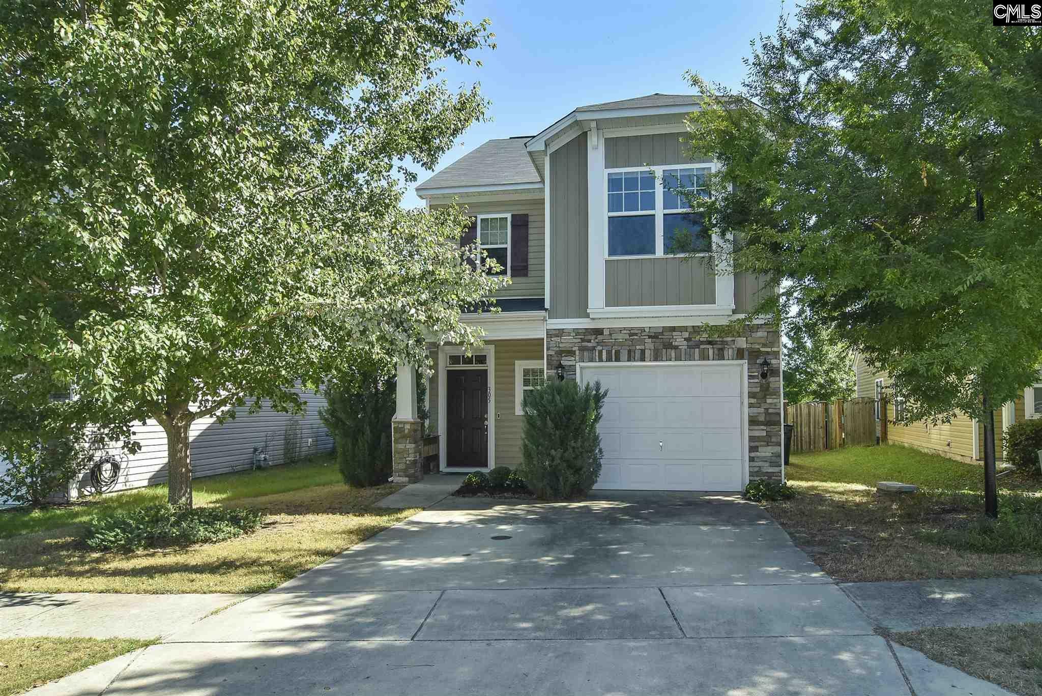 Property Photo:  305 Chestnut Oak  SC 29169 