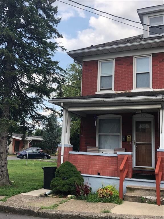 Property Photo:  260 West Milton Street  PA 18042 