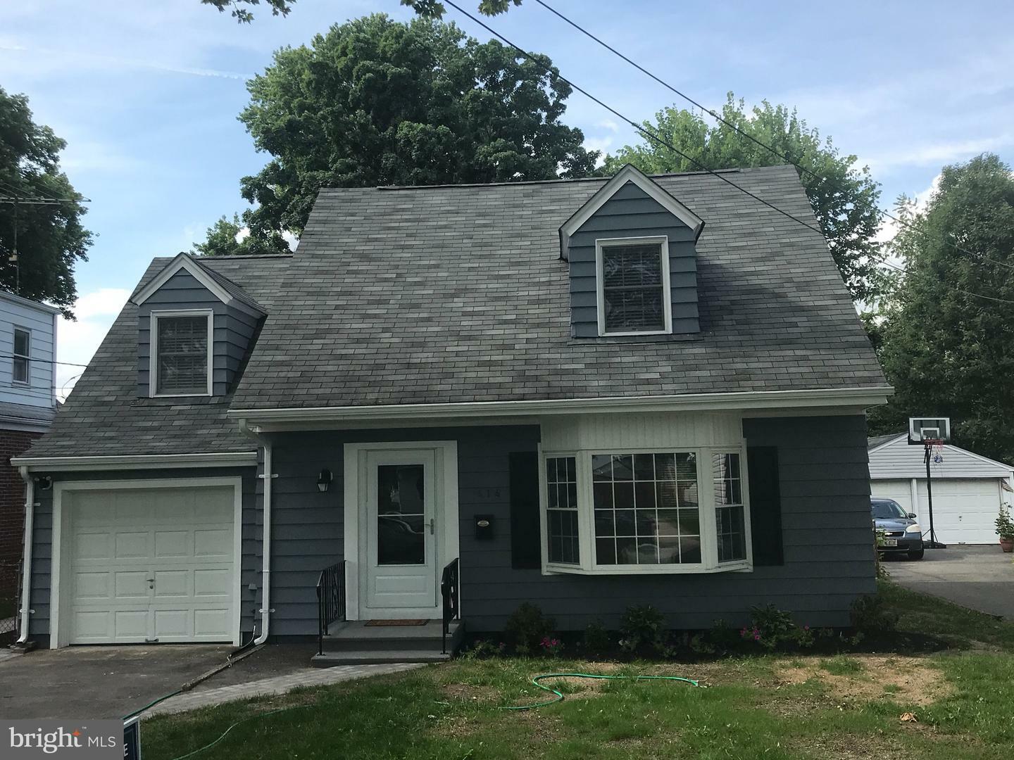 Property Photo:  414 Fenwood Avenue  NJ 08619 