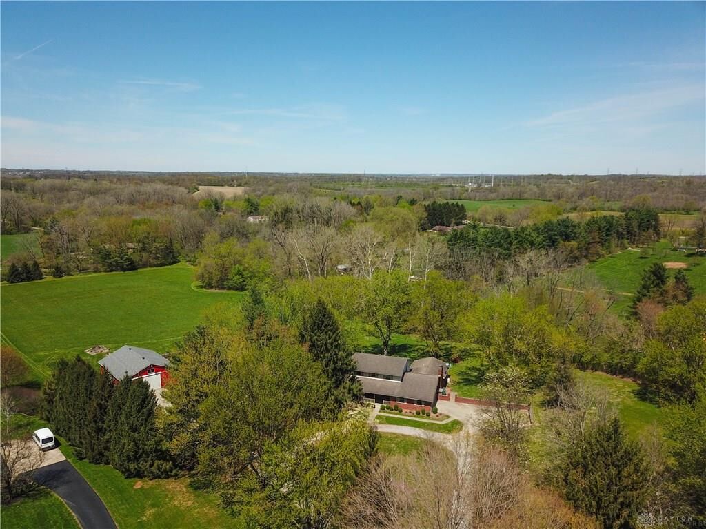 Property Photo: 2409 Linebaugh Road OH 45385