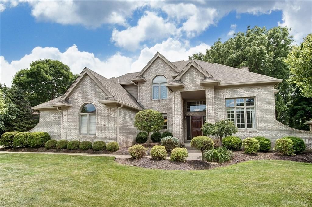 Property Photo:  2458 Severn Lane  OH 45459