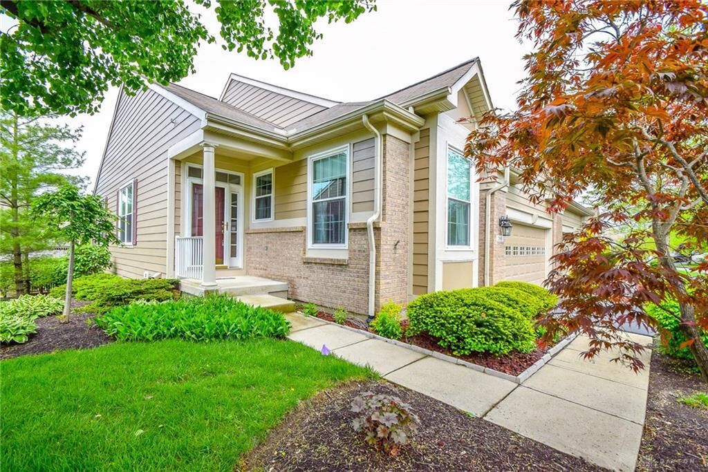 Property Photo: 2560 Greenlefe Drive OH 45431