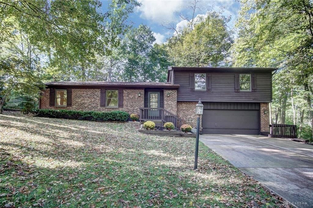 Property Photo:  1837 Shady Lane  OH 45432 