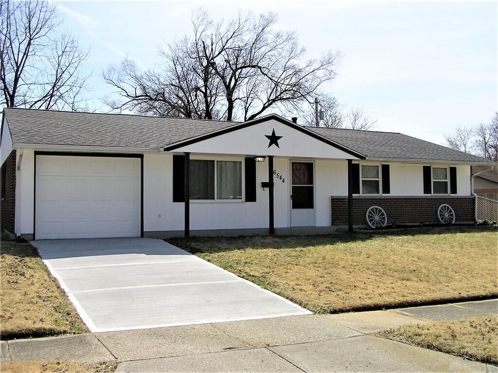Property Photo:  6544 Lemans Lane  OH 45424 