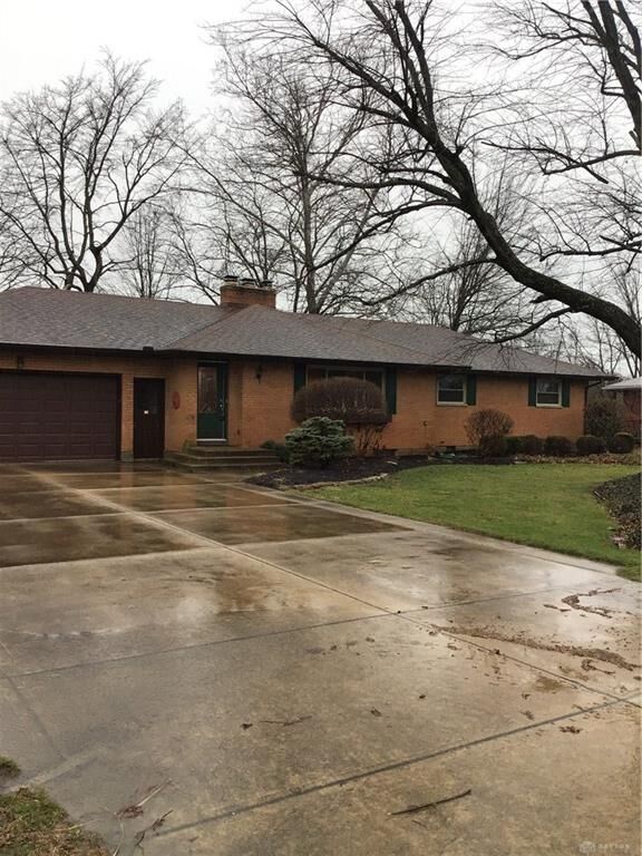 Property Photo: 7051 Yorkshire Drive OH 45414