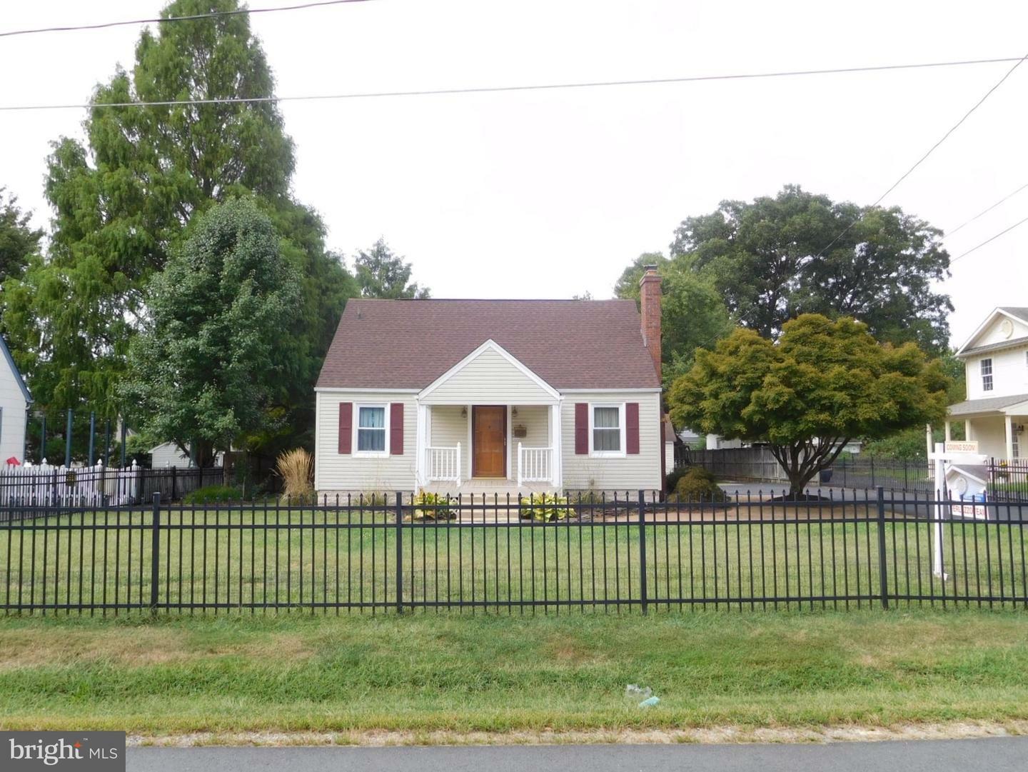 Property Photo:  13406 Woodbridge Street  VA 22191 