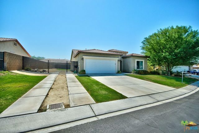 Property Photo: 40624 Kinsale Place CA 92203