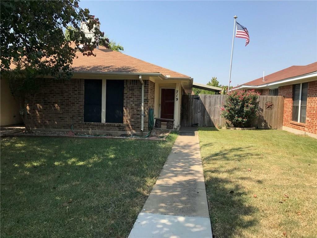Property Photo: 719 Cory Street TX 76051