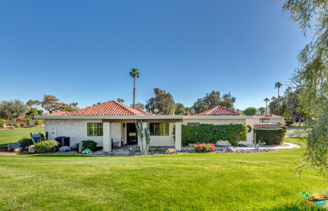 Property Photo:  688 N Vallarta Circle  CA 92262 