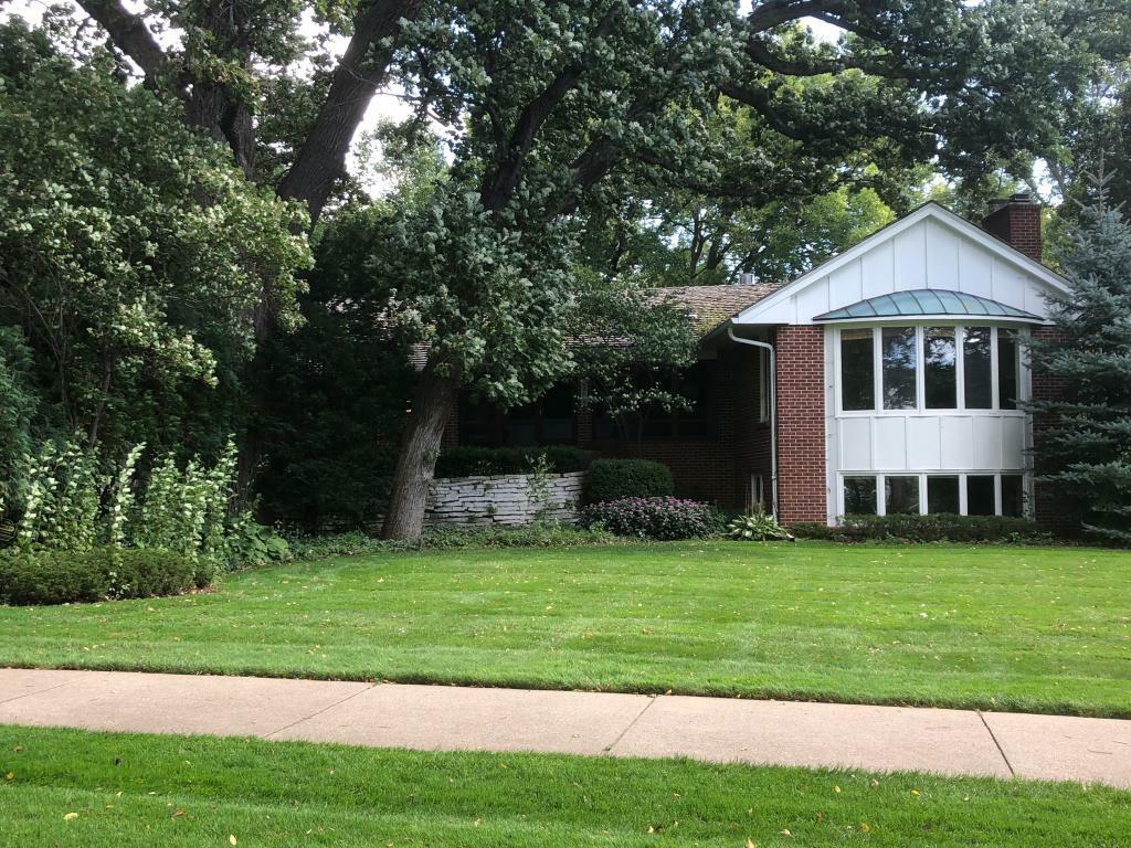 Property Photo:  4721 E Lake Harriet Boulevard  MN 55419 