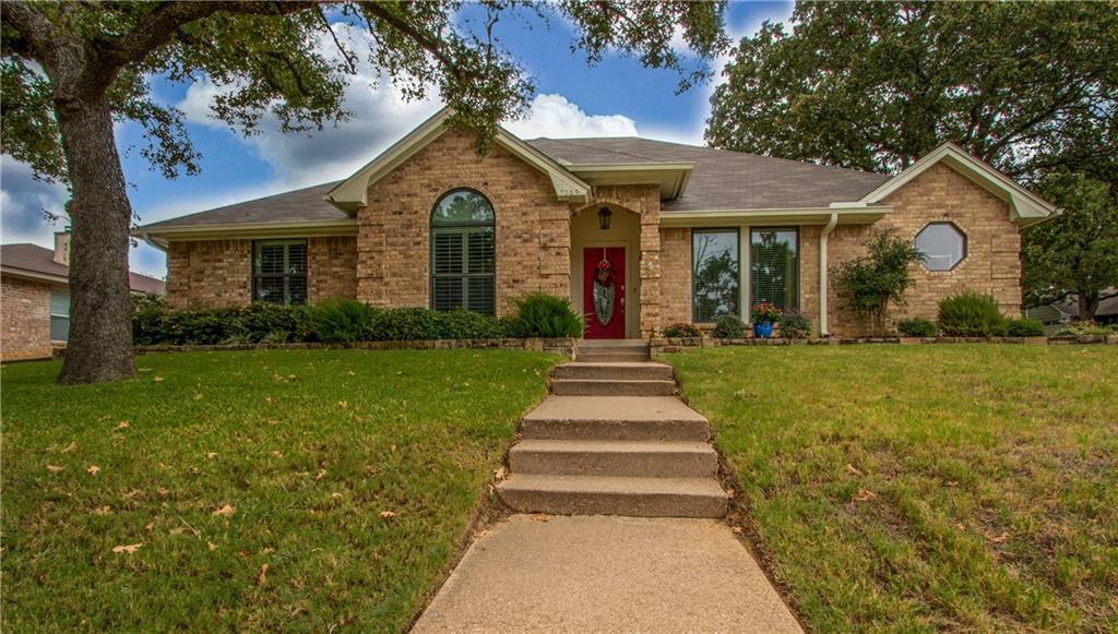 Property Photo: 7025 Lincoln Drive TX 76182