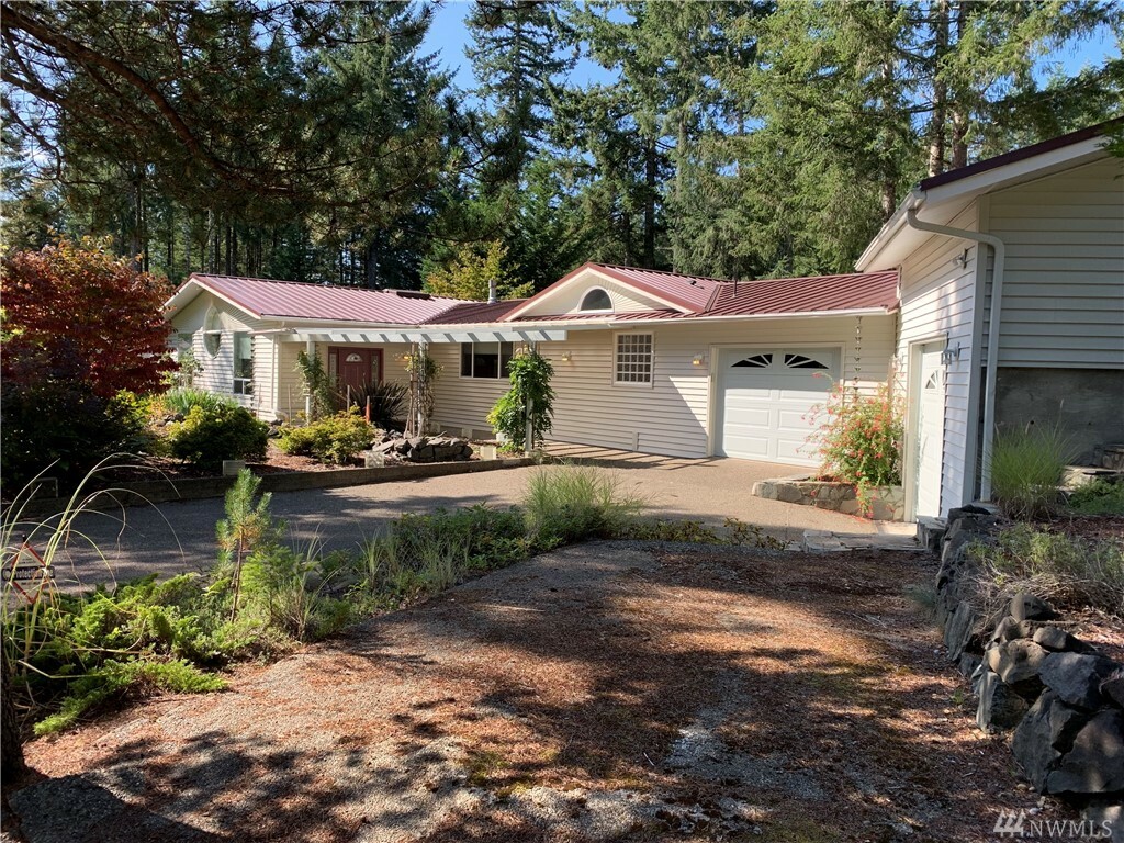 Property Photo:  1221 E Vine Maple Lane  WA 98592 