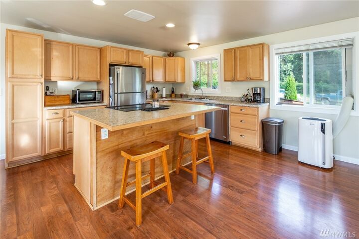 Property Photo:  5319  Salmon Ridge Lane  WA 98244 