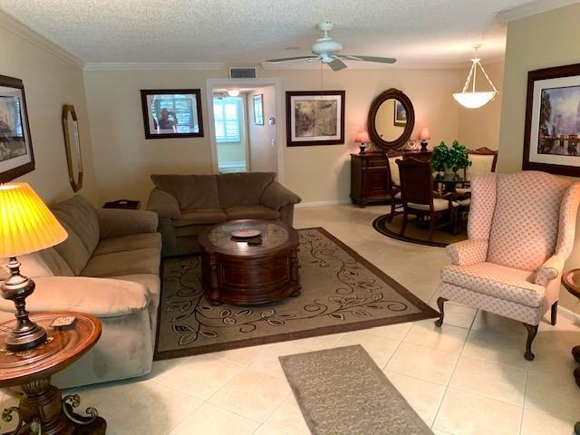Property Photo:  1082 North Drive B  FL 33445 