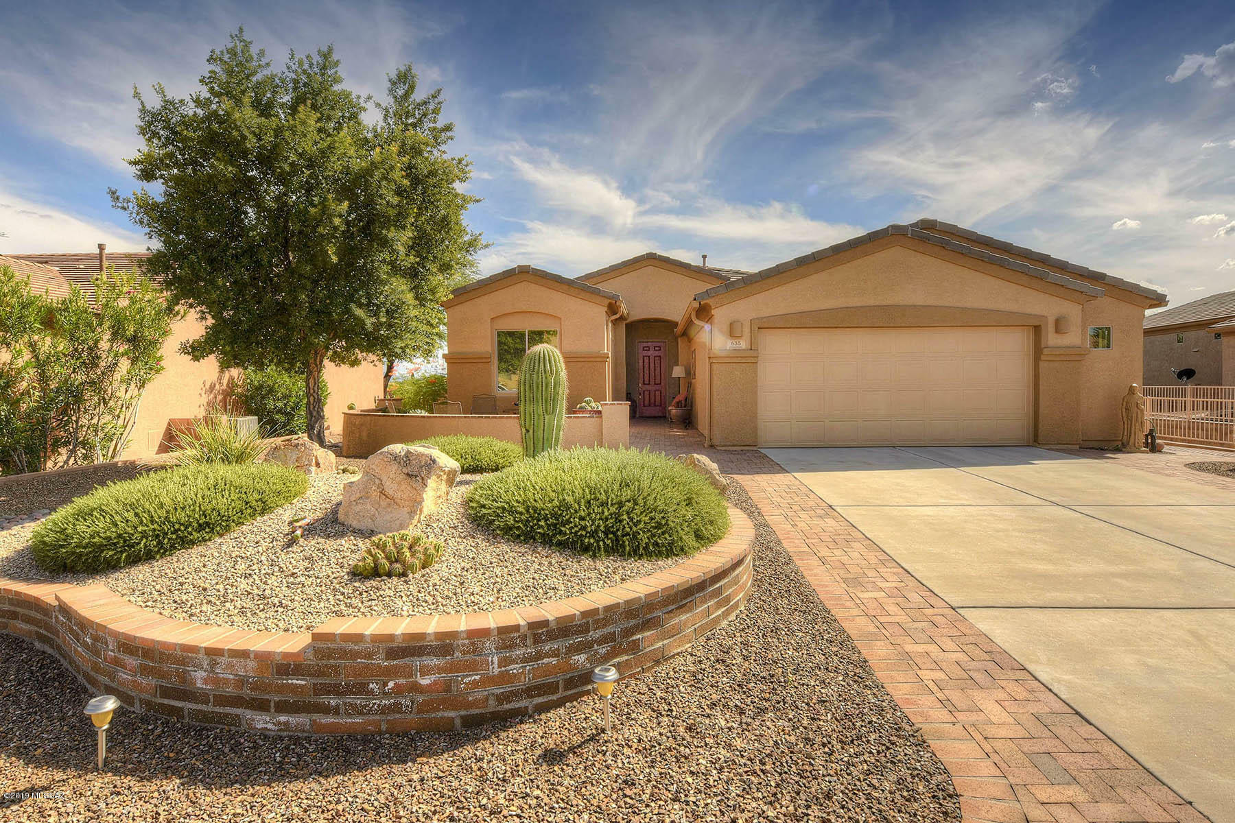 Property Photo:  635 W Calle Artistica  AZ 85614 