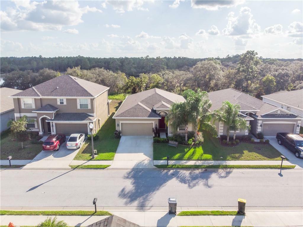 Property Photo:  5223 Cortland Drive  FL 33837 