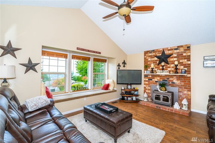 Property Photo: 120 SE Westside Drive WA 98532