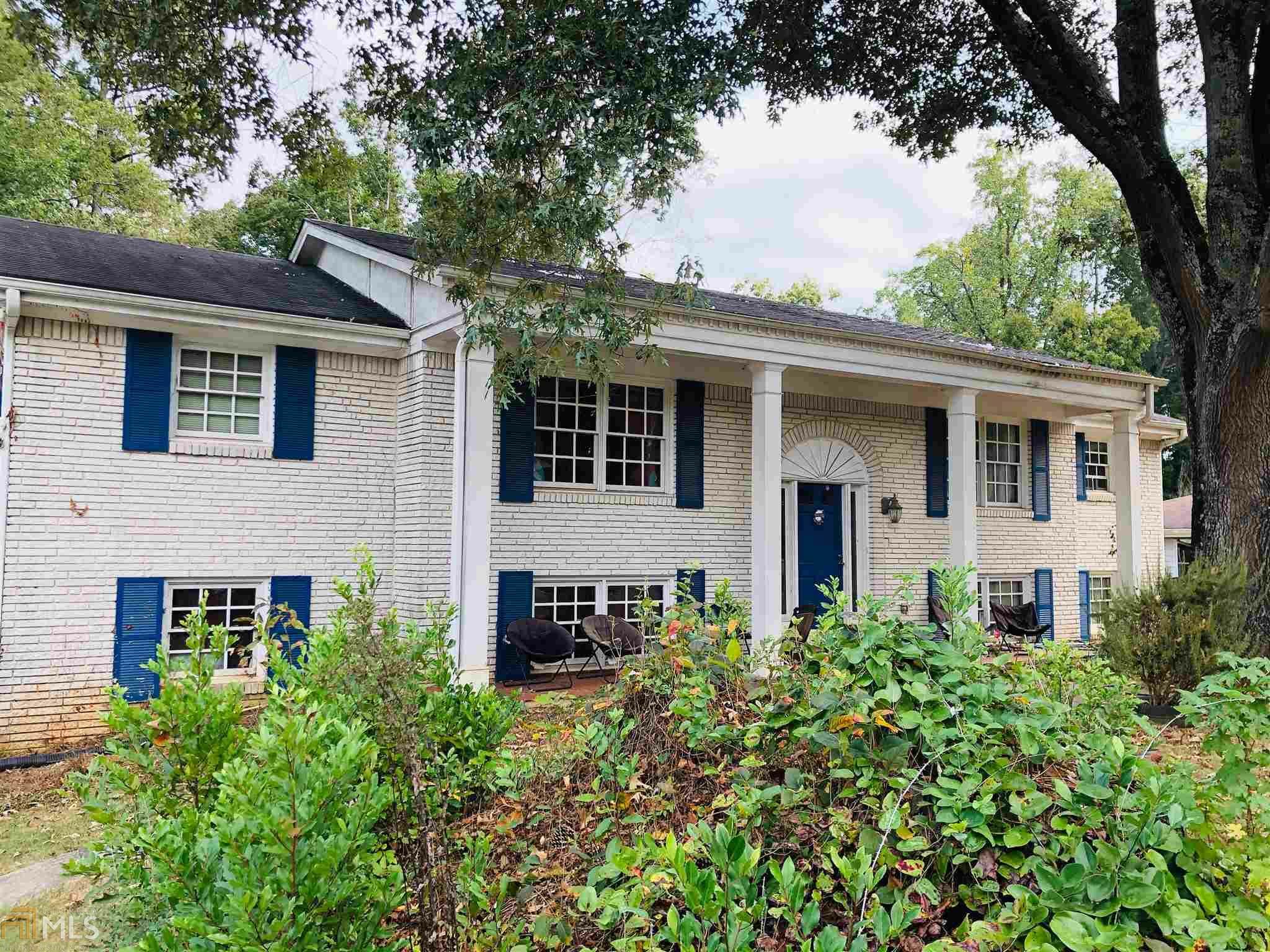 Property Photo: 1216 June GA 30035