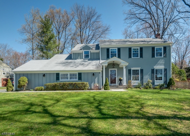 Property Photo:  7 Raleigh Ct  NJ 07922 