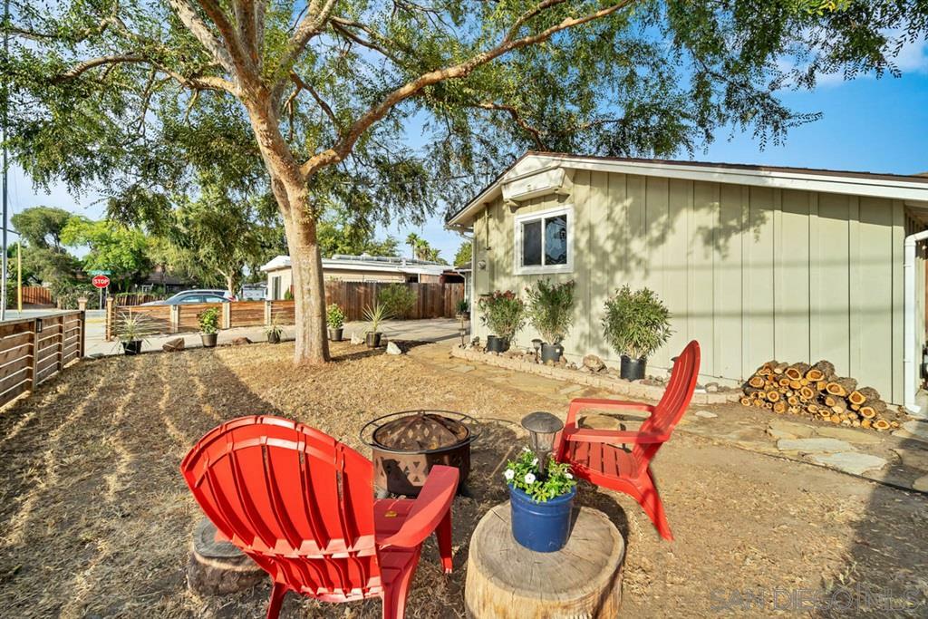 Property Photo:  1133 Hardin Dr  CA 92020 