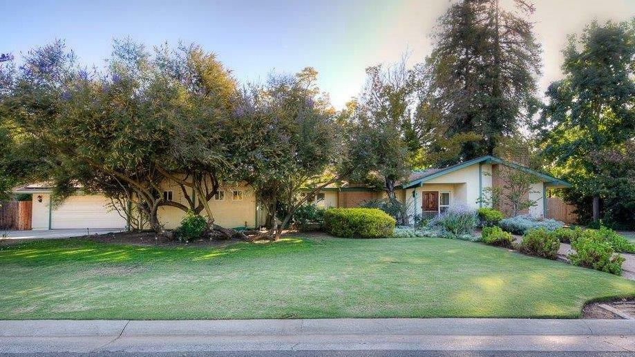 Property Photo:  1907 S Bundy Drive  CA 93727 