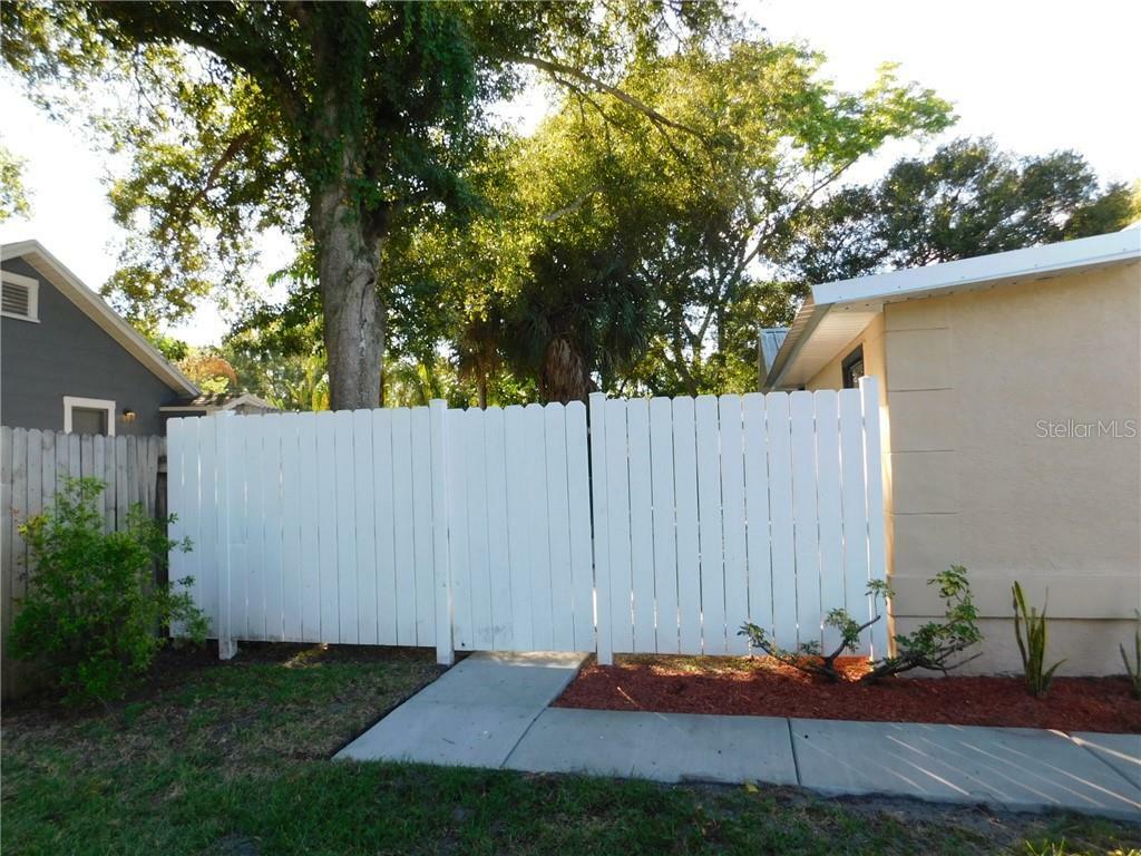 Property Photo:  1855 52nd Street S  FL 33707 