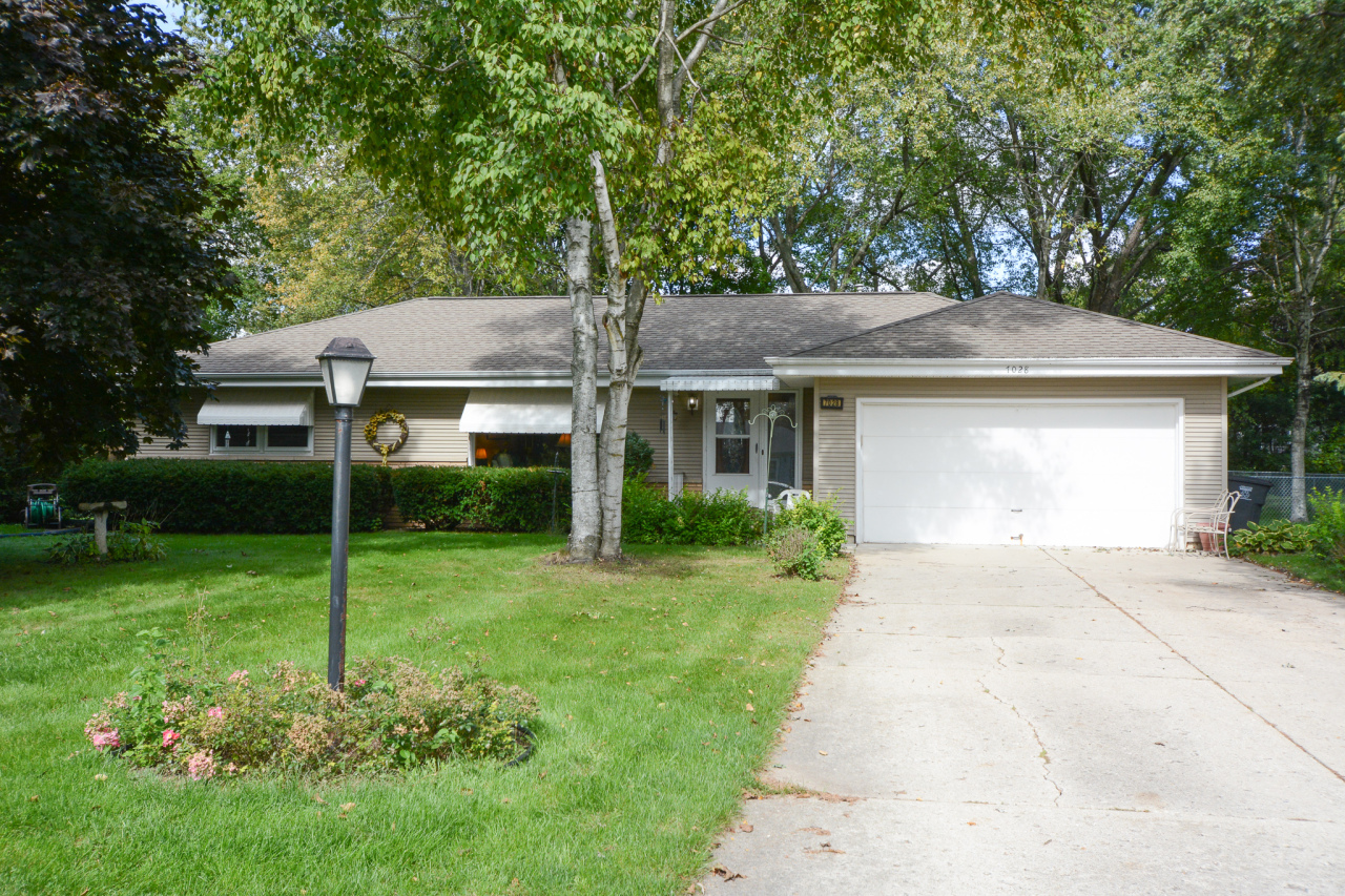 Property Photo: 7028 W Vogel Ave WI 53220