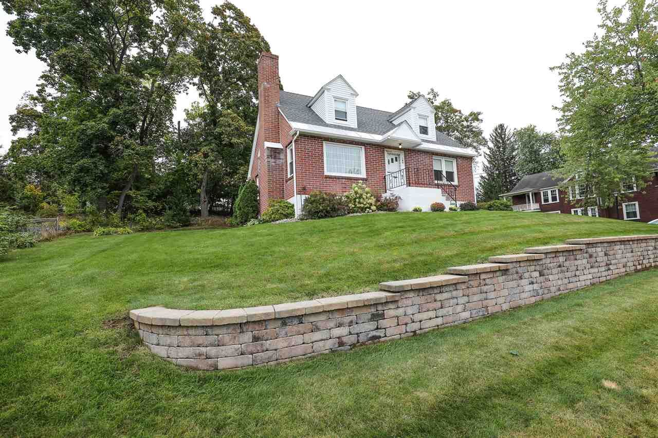 Property Photo:  189 Russell Street  NH 03104 