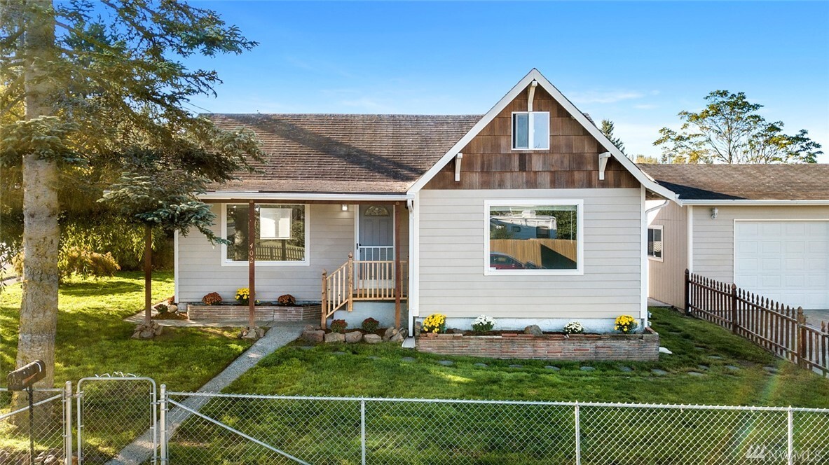 Property Photo: 402 S 76th Street WA 98408