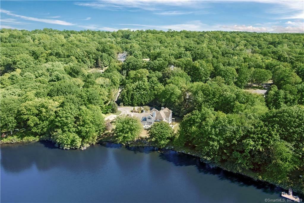 570 Hoyt Street  Darien CT 06820 photo